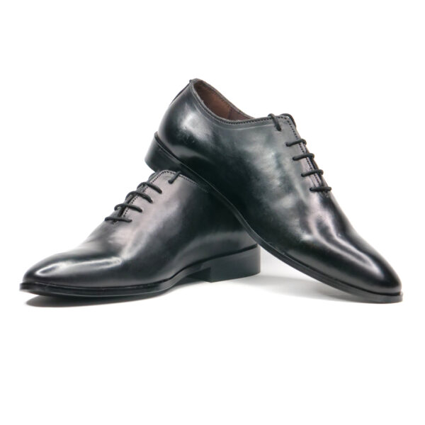 Black leather wholecut Oxford dress shoes for men